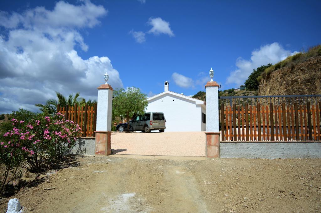 El Emigrante Villa El Chorro Exteriör bild
