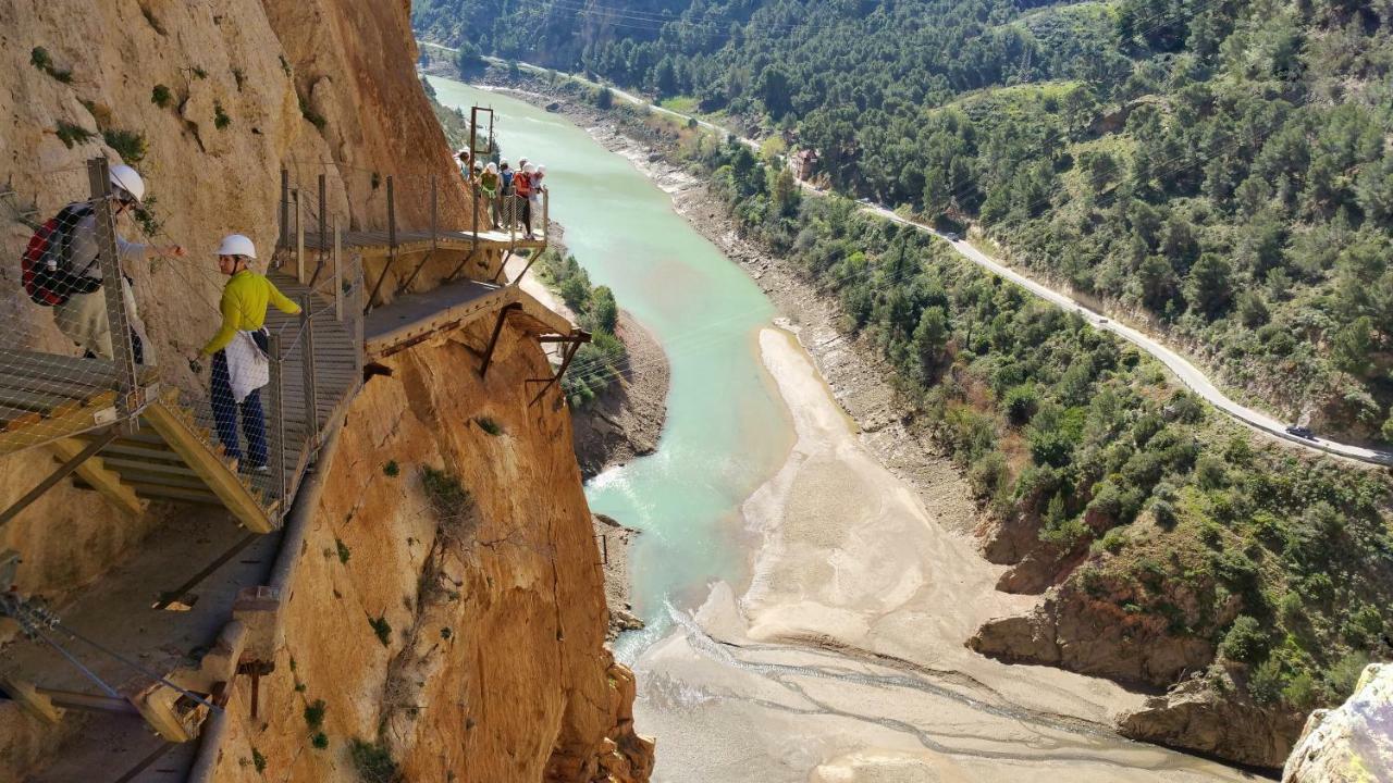 El Emigrante Villa El Chorro Exteriör bild